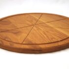 Wooden-Pizza-Board-MakeMeSomethingSpecial.com