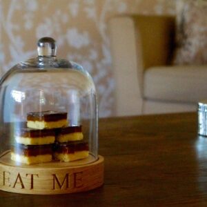 glass-dome-oak-cake-stand-makemesomethingspecial.co.uk