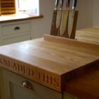 oak-chopping-board-with-lipped-edge-makemesomethingspecial