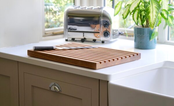 personalised-oak-bread-board-uk