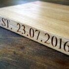 personalised-oak-chopping-boards-makemesomethingspecial.co.uk