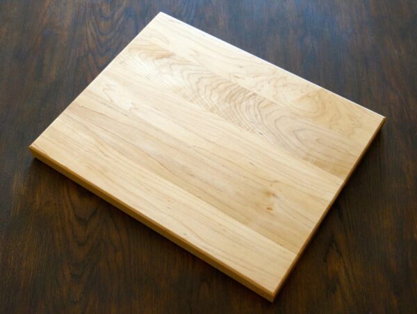 very-large-maple-kitchen-chopping-board-makemesomethingspecial.co.uk