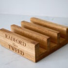 wooden-chopping-board-stand-makemesomethingspecial.com