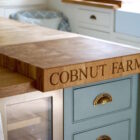 end-grain-chopping-board-with-lipped-edge-makemesomethingspecial.com