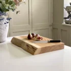 large-live-edge-chopping-boards-uk